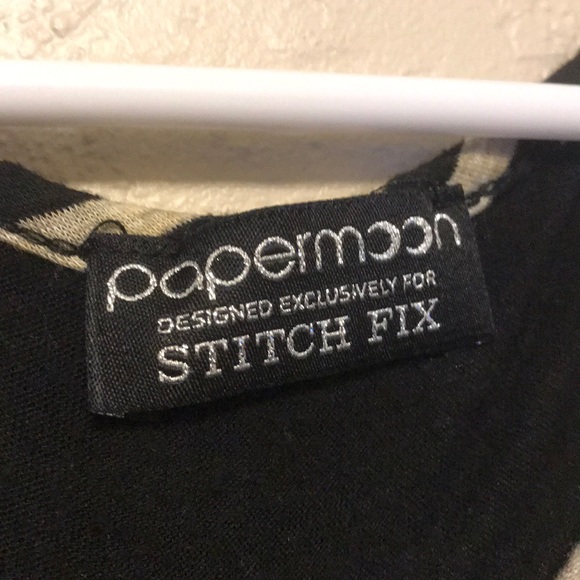 Black and cream fitted dress - Picture 4 of 4